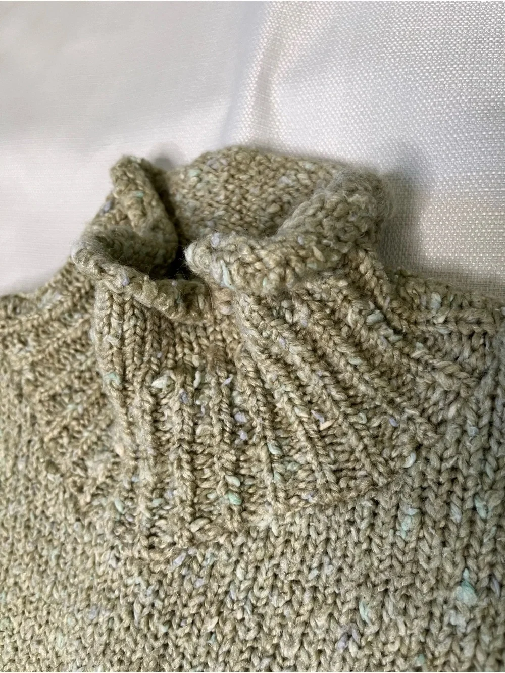 A Knitch Above vintage roll